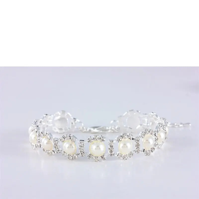 Pearl & Rhinestone Pet Necklace Collar – Elegant Jewelry for Dogs & Cats eprolo