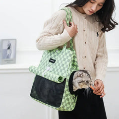 Soft pet travel carrier for cats