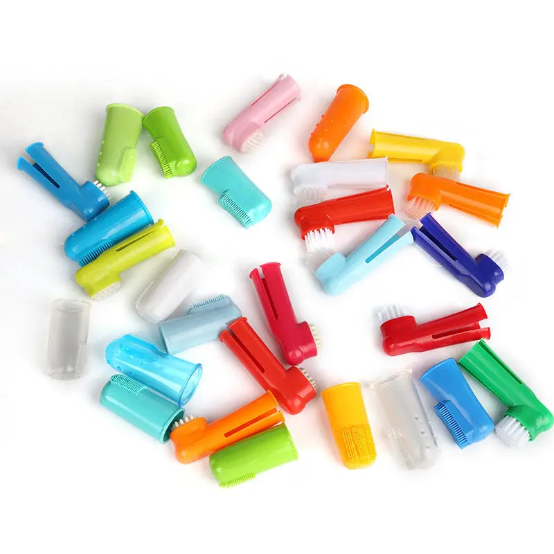 Soft finger toothbrush for cats and dogs