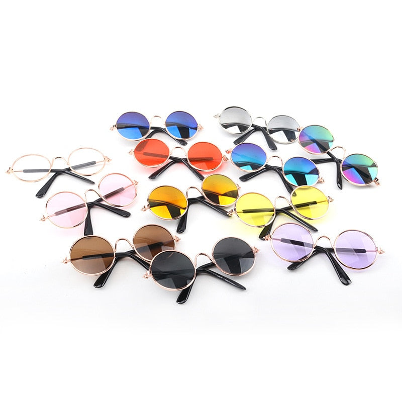 Stylish sunglasses for cats and small dogs